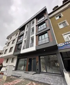 ÇEKMEKÖY MEHMET AKİF MAH. CADDE ÜZERİ 120M2 SATILIK DÜKKAN