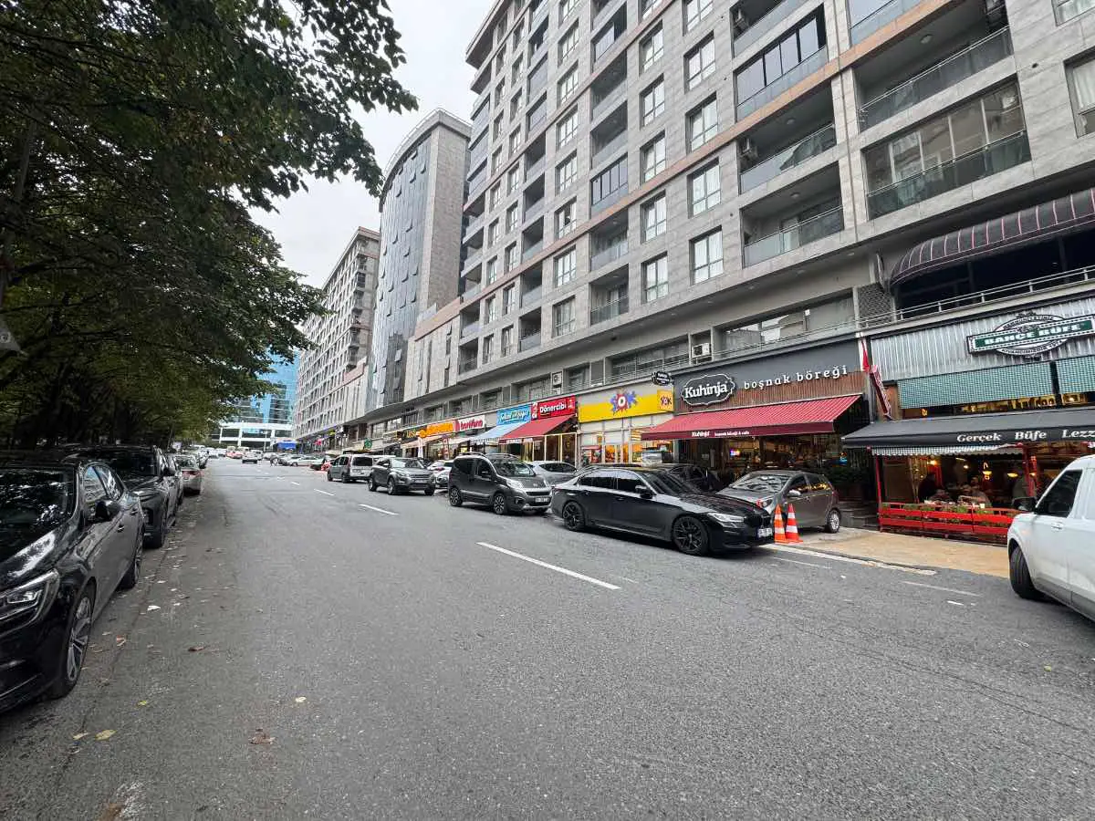 REMAX TEN BEYLİKDÜZÜ BRAND İSTANBUL KAPALI MUTFAK 2+1