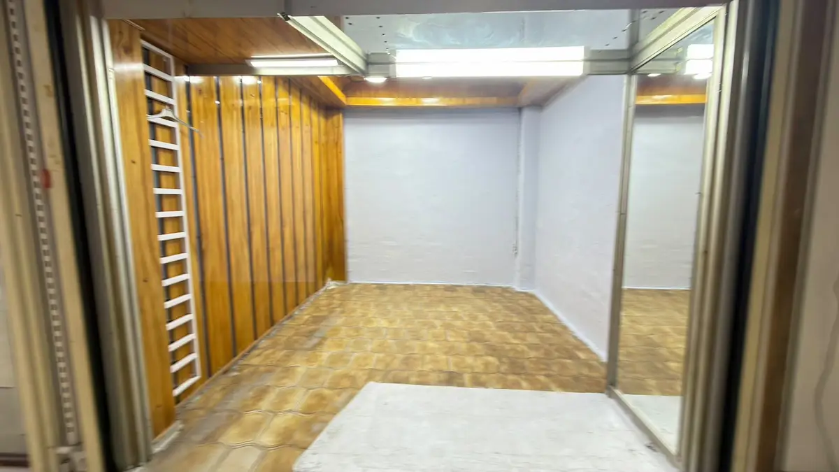 KEMERALTI YEŞILDIREK PASAJINDA SATILIK 15 M² DÜKKAN