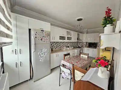 REMAX İLKE'DEN YILDIZKENT'TE 3+1 FULL YAPILI SATILIK DAİRE