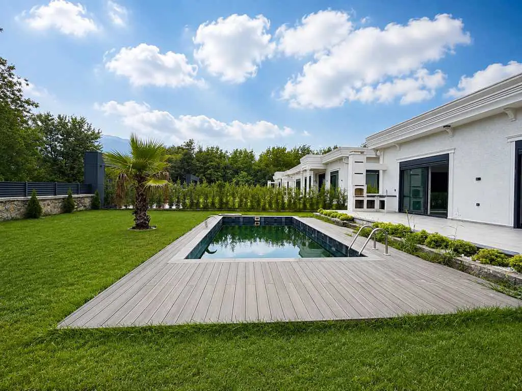 KOCAELİ KARTEPE’DE 1 DÖNÜM ARSA PAYLI,SATILIK 4+1  HAVUZLU LÜKS VİLLA