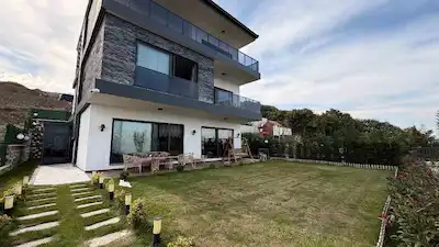ATAKUM'DA 561 M² ARSA İÇİNDE FULL DENİZ MANZARALI A PLUS VİLLA