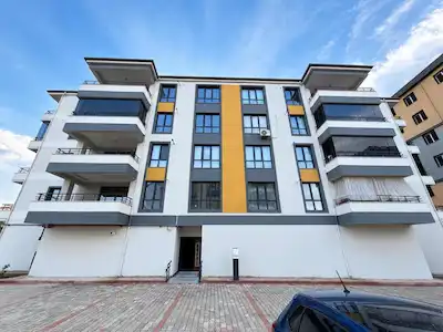 KARAKAVAK'TA YERİNDE DÖNÜŞÜM 3+1 DAİRE