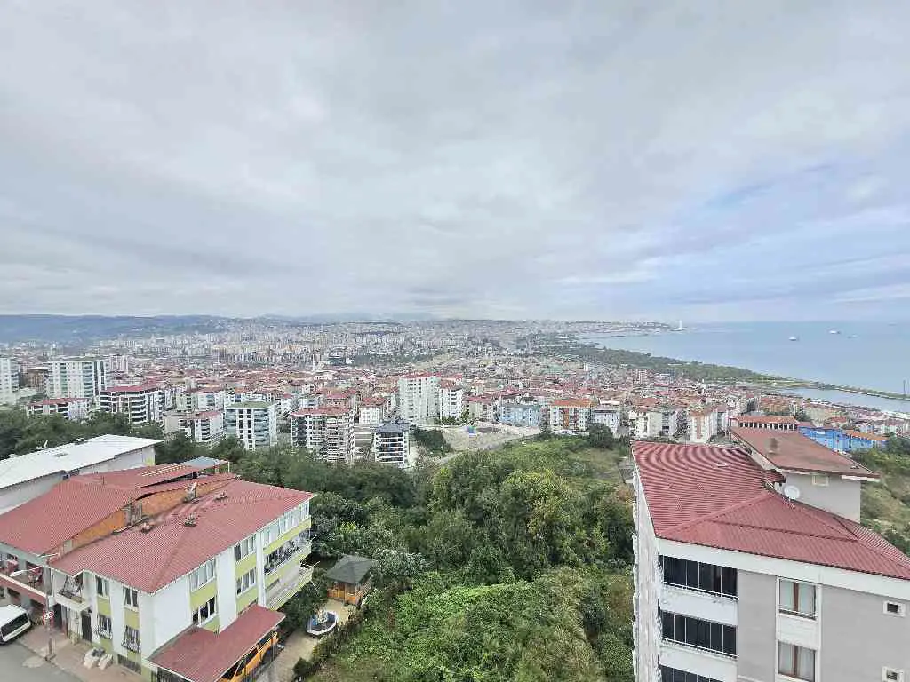 DİLAY BAŞTEKİNDEN TOPTEPEDE SATILIK DENİZ VE ŞEHİR MANZARALI 3+1