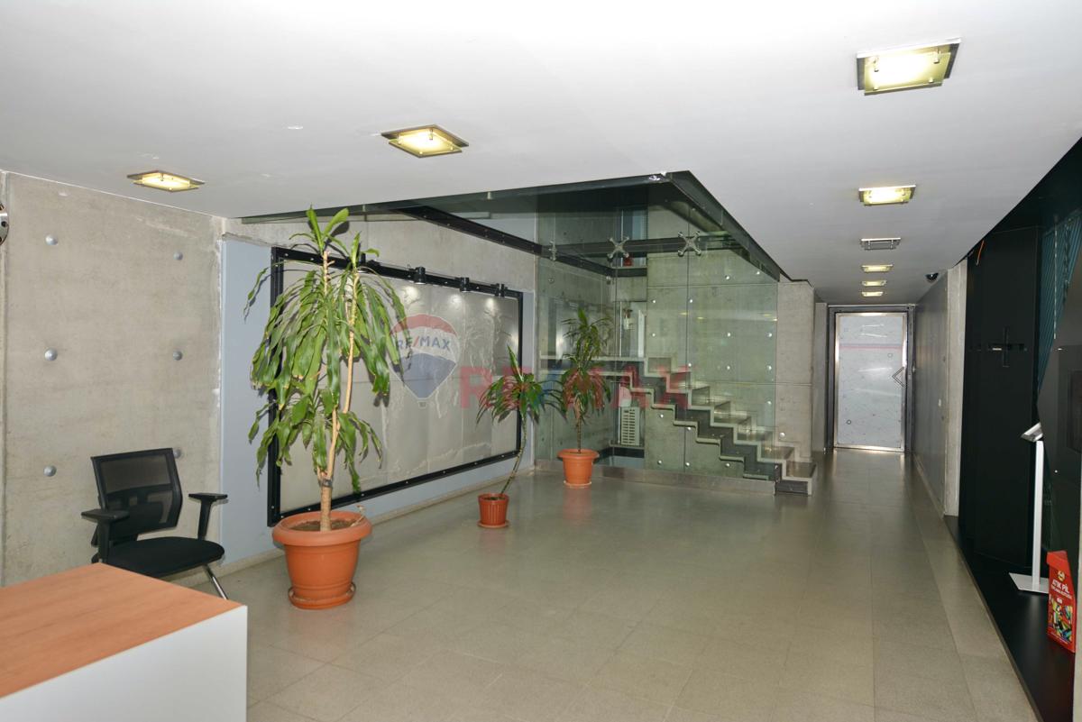 BOSTANCI KOSİFLER PLAZAYA KOMŞU, SATILIK KOMPLE BİNA, PLAZA