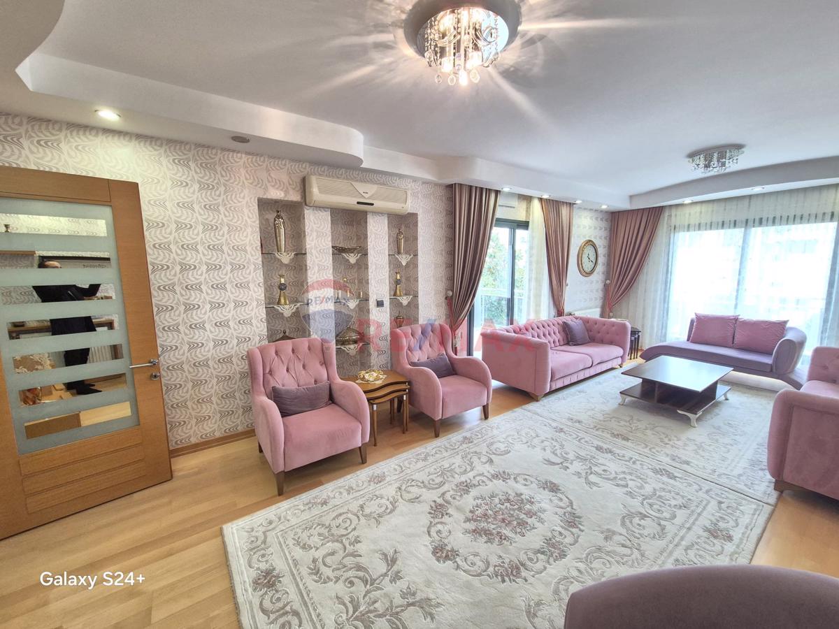 Remax Model Denizli'den Servergazi İnci Konakları'nda 4+1 Satılık Daire