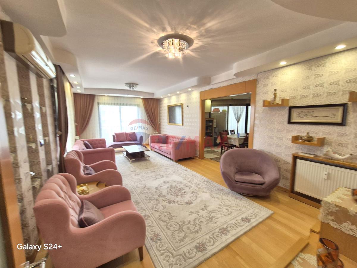 Remax Model Denizli'den Servergazi İnci Konakları'nda 4+1 Satılık Daire