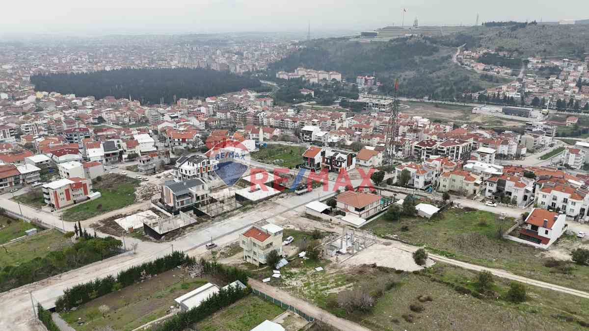 RE/MAX İNCİ'DEN KUVA-İ MİLLİYE'DEN SATILIK TRİPLEKS MÜSTAKİL EV 