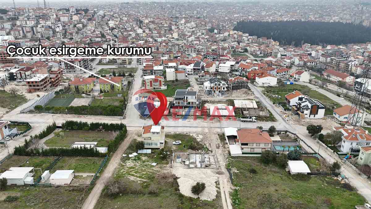 RE/MAX İNCİ'DEN KUVA-İ MİLLİYE'DEN SATILIK TRİPLEKS MÜSTAKİL EV 