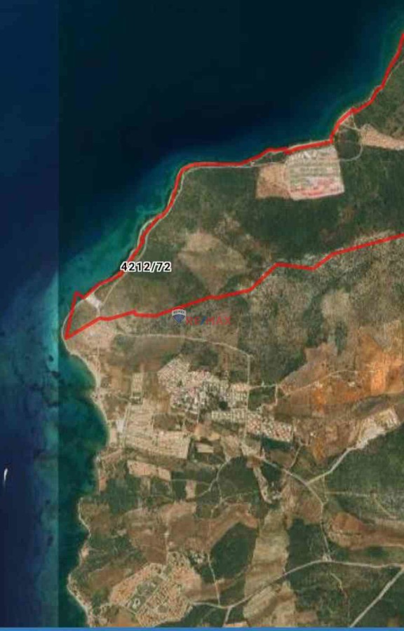 DIDIM AKBÜK MAHALLESINDE SATILIK ARSA