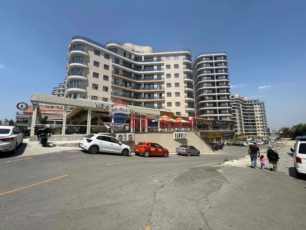 BRAND ATAKENT SİTESİ’NDE KİRALIK TİCARİ DÜKKÂN – GENİŞ CEPHE & ŞIK MİMARİ