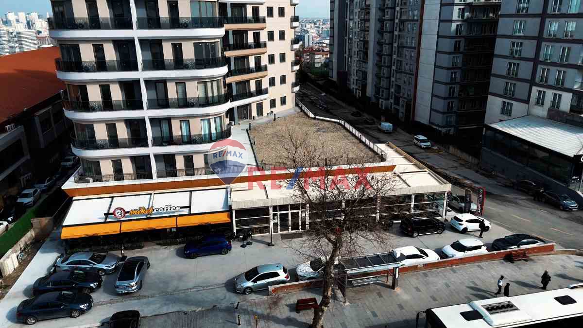 BRAND ATAKENT SİTESİ’NDE KİRALIK TİCARİ DÜKKÂN – GENİŞ CEPHE & ŞIK MİMARİ