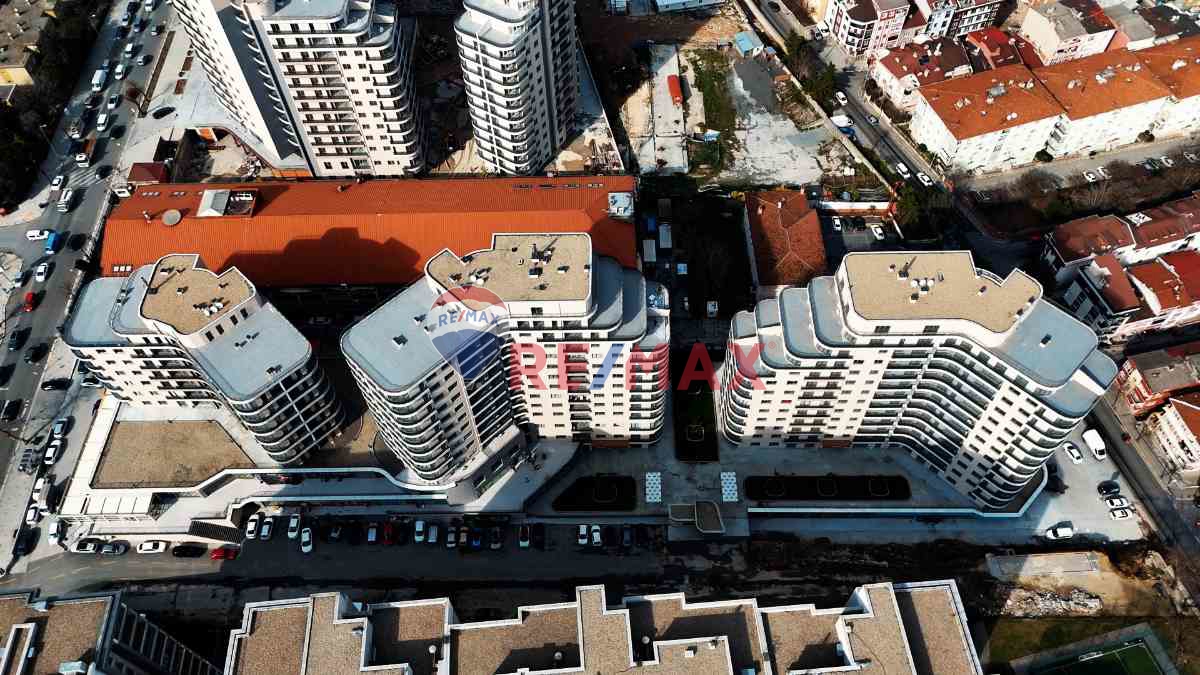 BRAND ATAKENT SİTESİ’NDE KİRALIK TİCARİ DÜKKÂN – GENİŞ CEPHE & ŞIK MİMARİ