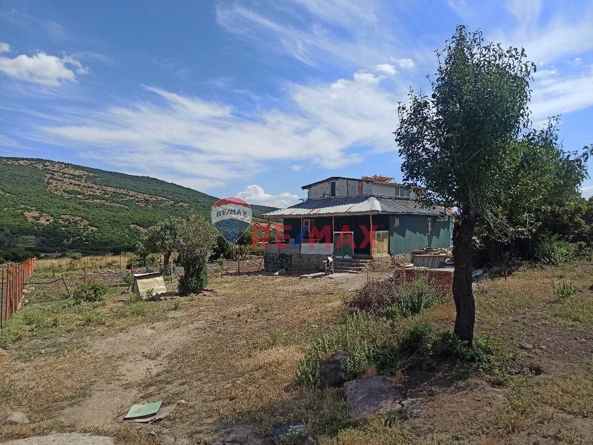 KARŞIYAKA'DA 6.733 M² SUYU VE DEPOSU OLAN YAPI İZİNLİ ÇİFTLİK