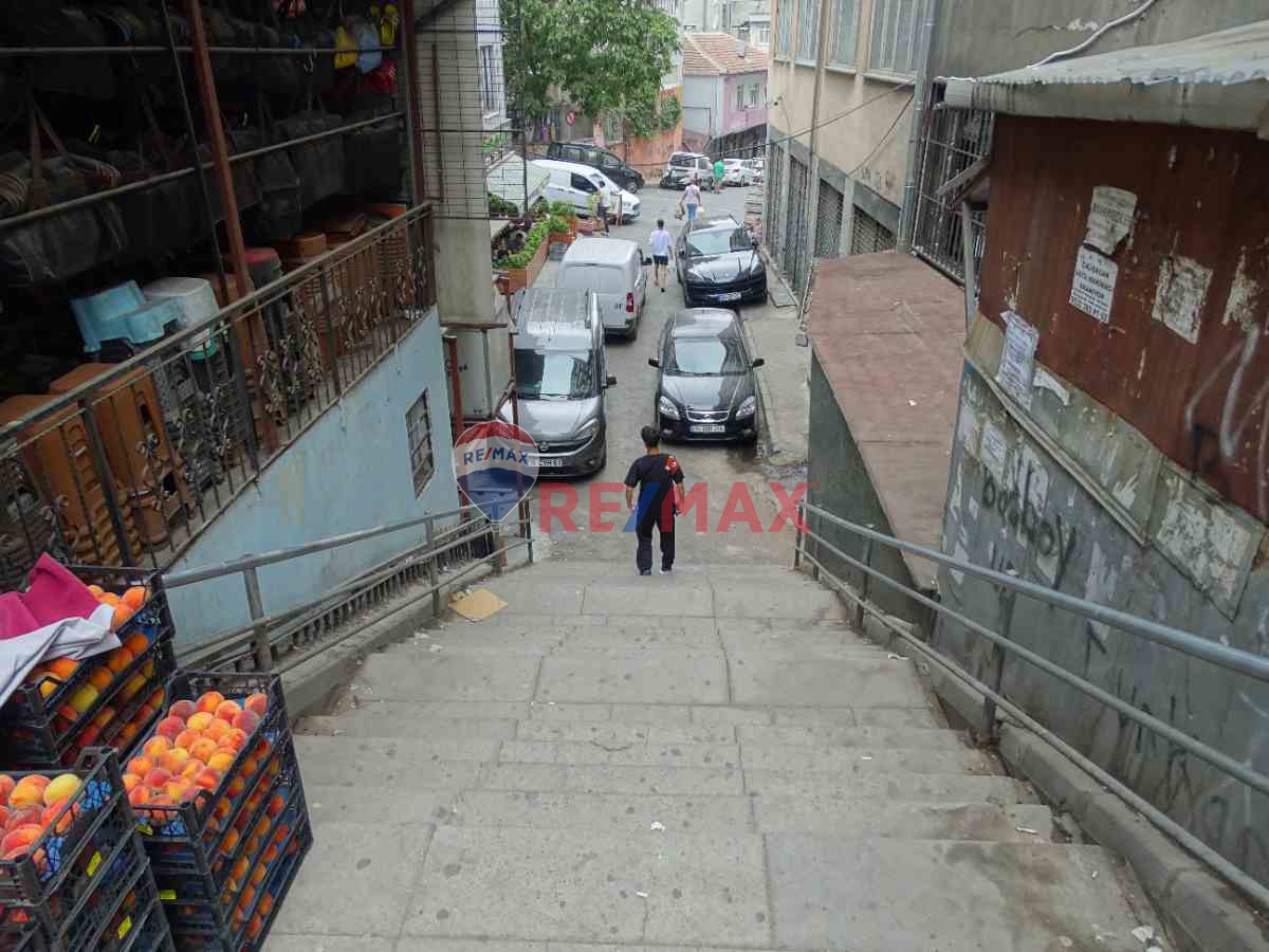 KAĞITHANE ÇAĞLAYAN MAH. ÇAYIRBAŞI SOKAK'DA 3+1  KOMBİLİ  ASANSÖRLÜ  KİRALIK DAİRE