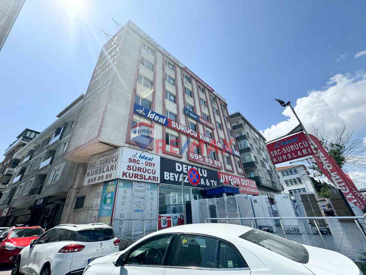 RE/MAX GELİŞİM'DEN AVCILAR E-5 YANI KOMPLE SATILIK BİNA