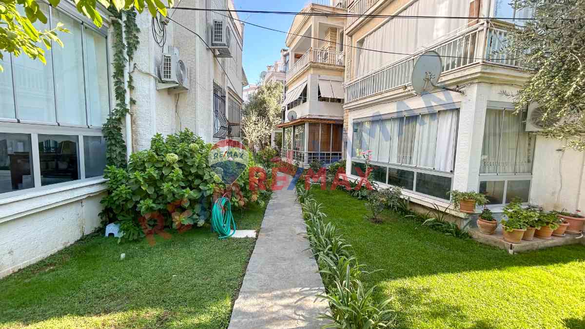 ALTINOLUK'TA DOĞA MANZARALI SITE IÇERISINDE SATILIK DUBLEKS 