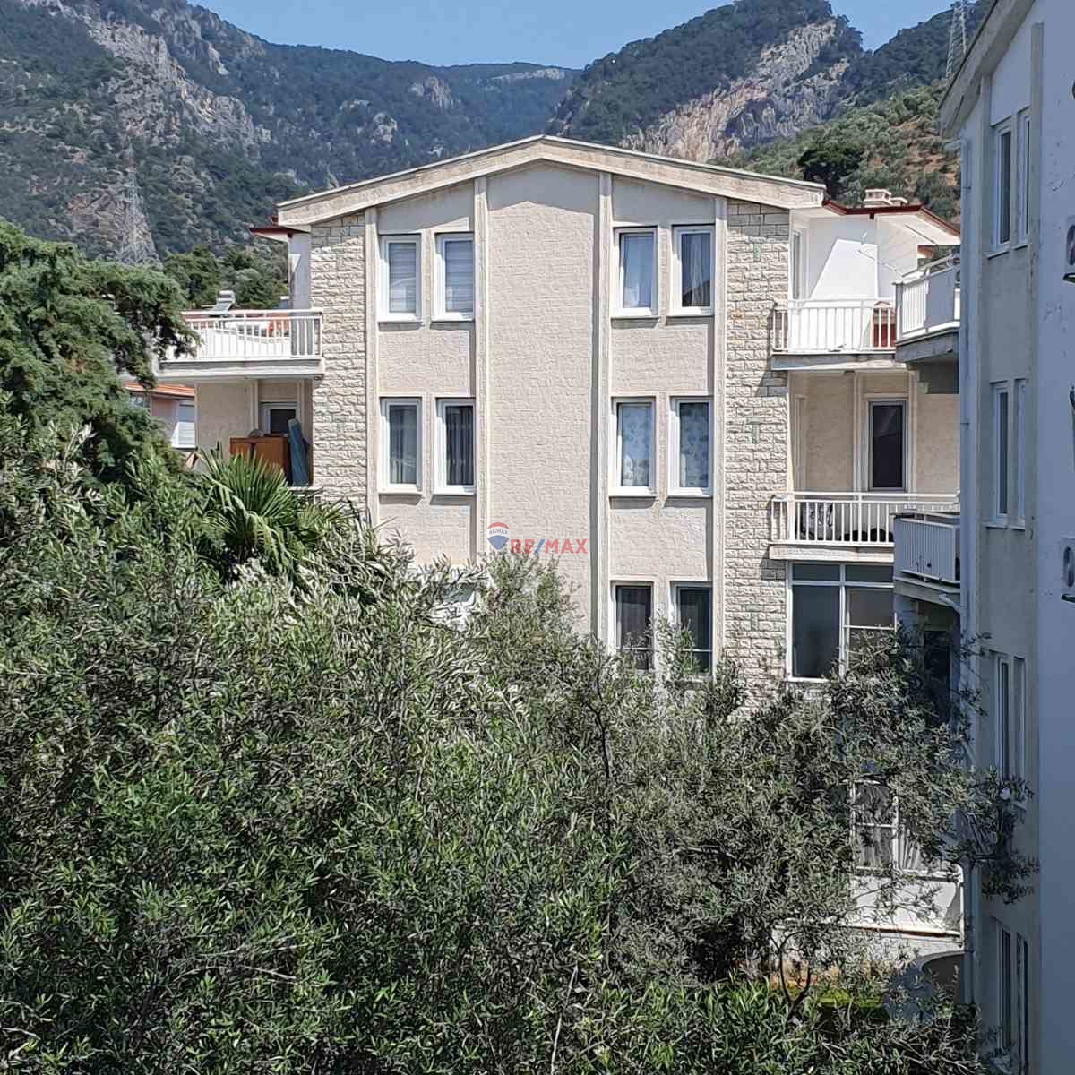 ALTINOLUK'TA DOĞA MANZARALI SITE IÇERISINDE SATILIK DUBLEKS 