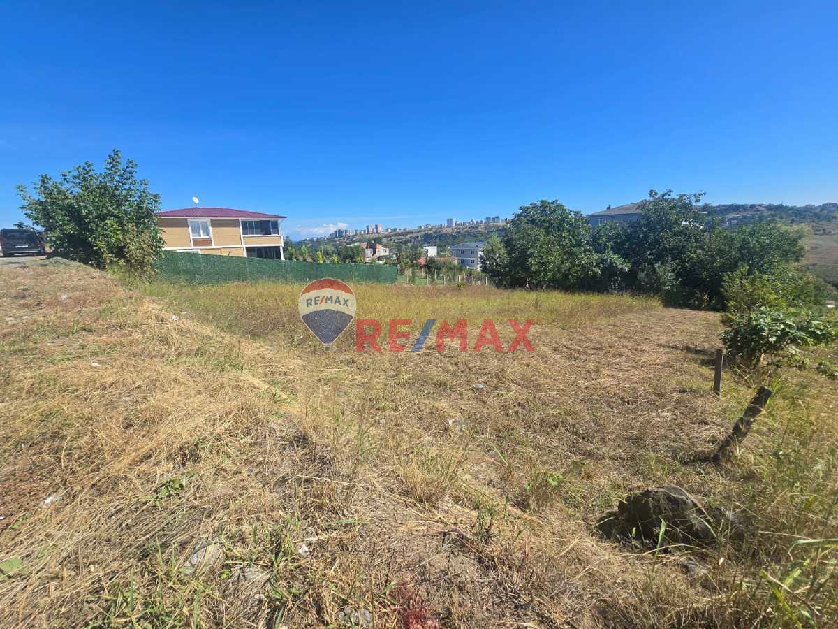 SATILIK ARSA HİSSESİ — SAMSUN / ATAKUM / BEYPINAR

DA SİZLERİ BEKLİYOR