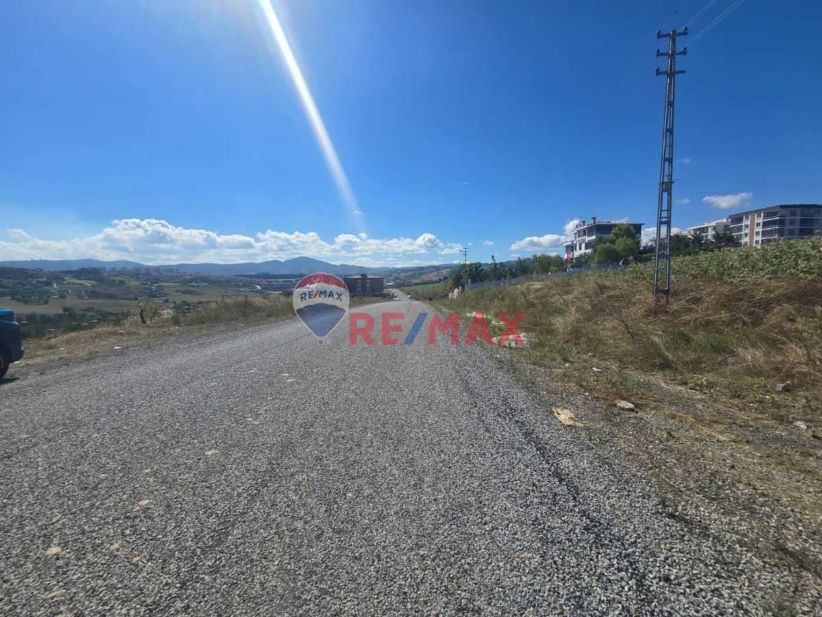 SATILIK ARSA HİSSESİ — SAMSUN / ATAKUM / BEYPINAR

DA SİZLERİ BEKLİYOR