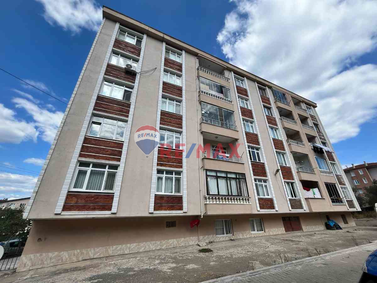 RE/MAX ÇAKRA' DAN CENGIZ TOPEL İLKOKULU YAKINI KIRALIK DAIRE