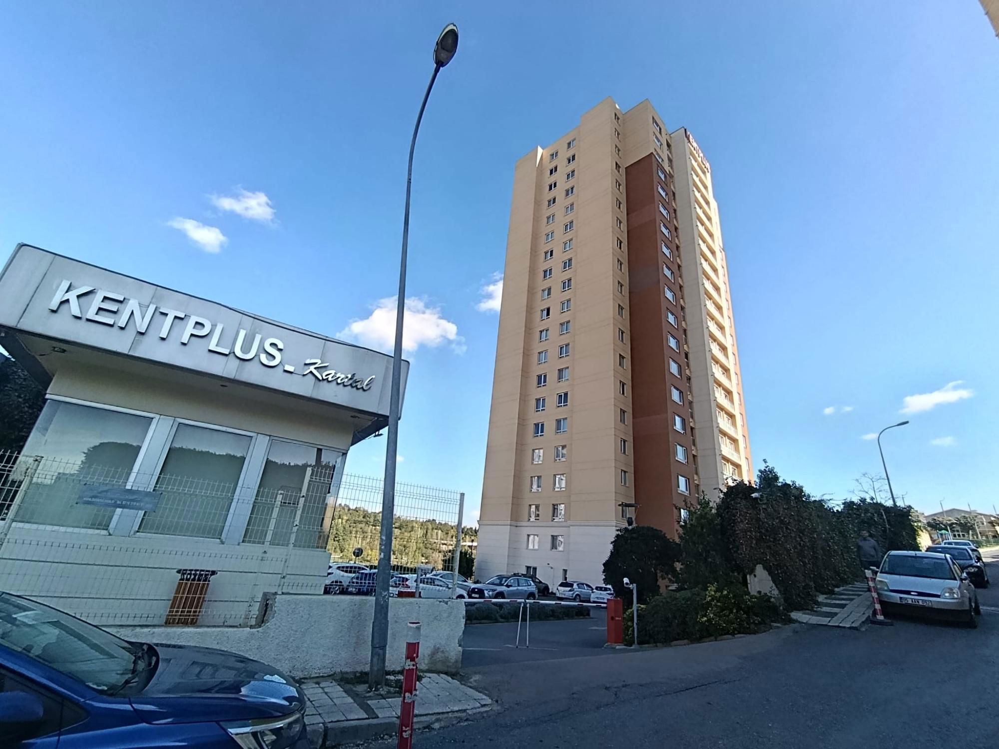 KENT PLUS REZIDENCE'DE MANZARALI,GENIŞ METREKARELI SATILIK 2+1