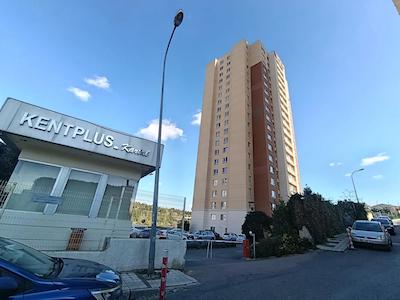 KENT PLUS REZIDENCE'DE MANZARALI,GENIŞ METREKARELI SATILIK 2+1