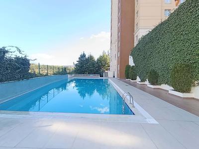 KENT PLUS REZIDENCE'DE MANZARALI,GENIŞ METREKARELI SATILIK 2+1