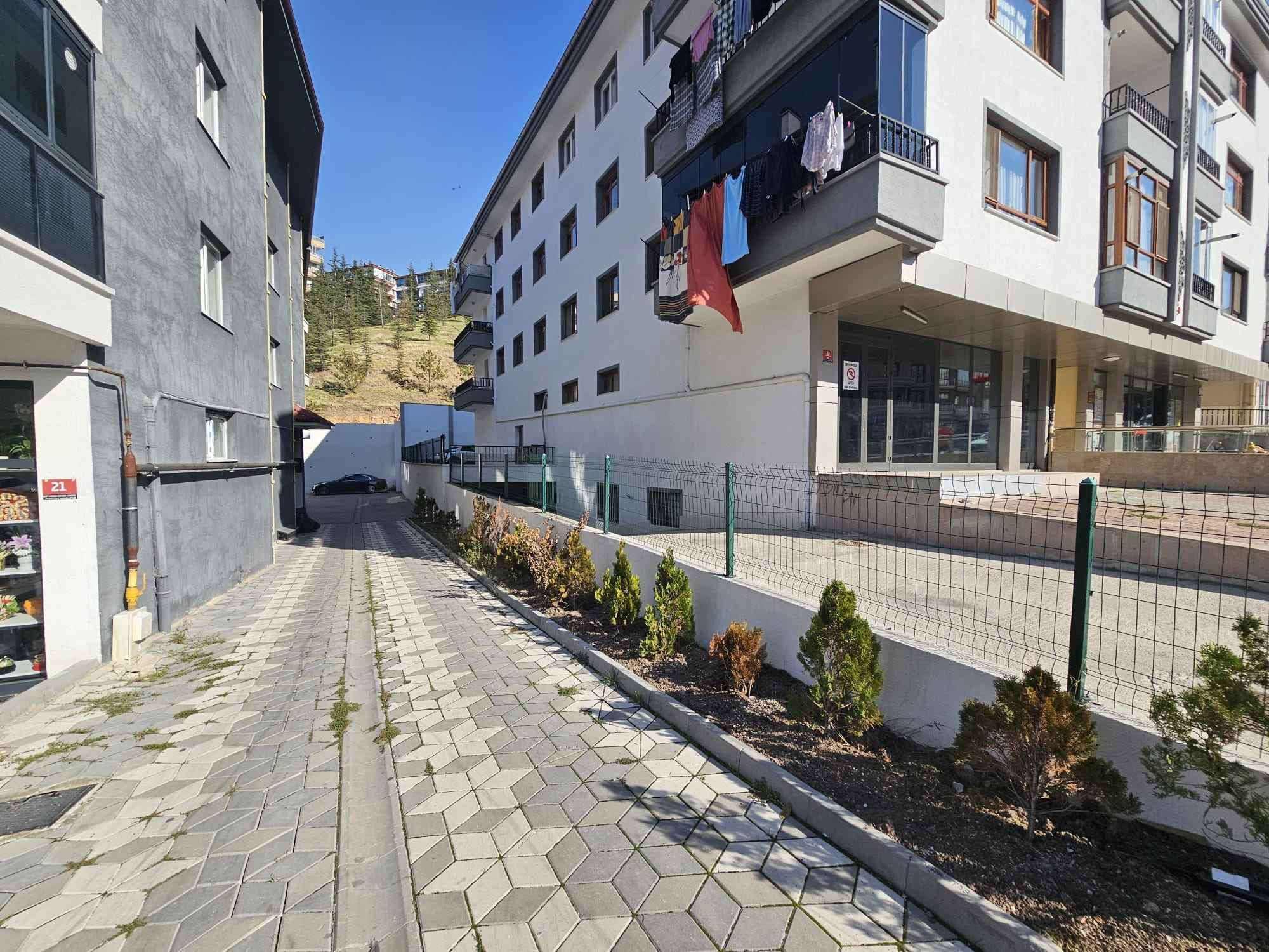 YILDIZTEPE MAHALLESINDE UYGUN FIYATLI LÜKS 6+1 DUBLEKS DAIRE