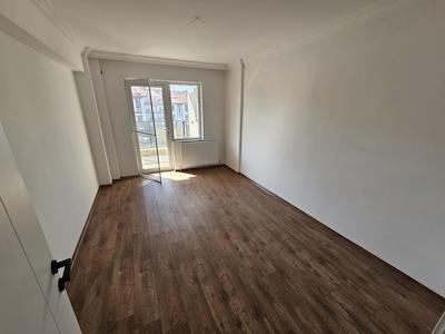 YILDIZTEPE MAHALLESINDE UYGUN FIYATLI LÜKS 6+1 DUBLEKS DAIRE