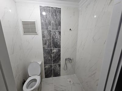 YILDIZTEPE MAHALLESINDE UYGUN FIYATLI LÜKS 6+1 DUBLEKS DAIRE