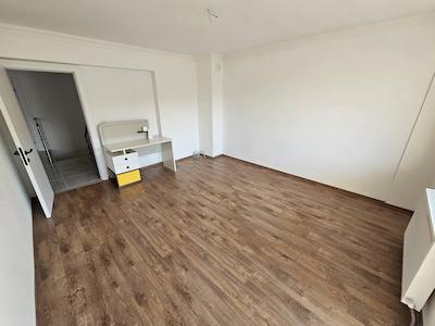 YILDIZTEPE MAHALLESINDE UYGUN FIYATLI LÜKS 6+1 DUBLEKS DAIRE