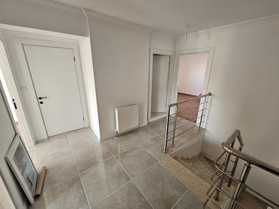 YILDIZTEPE MAHALLESINDE UYGUN FIYATLI LÜKS 6+1 DUBLEKS DAIRE