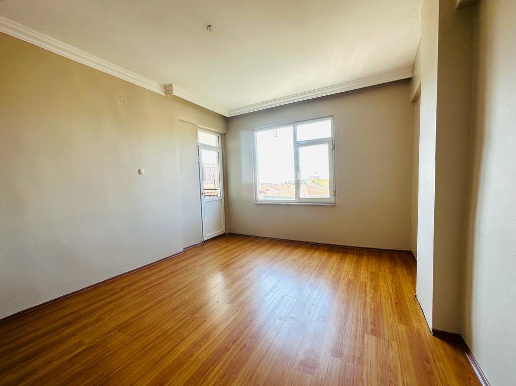 ATAŞEHİR İÇERENKÖYDE DENİZ MANZARALI, GENİŞ 2+1 KİRALIK DAİRE