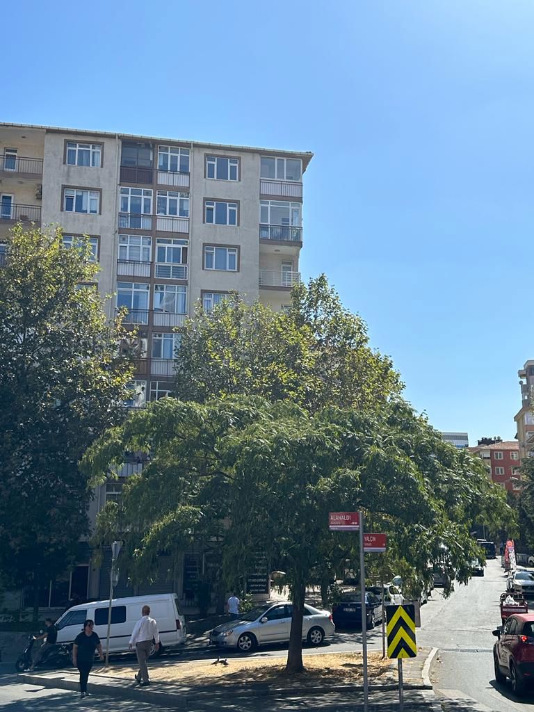 ATAŞEHİR İÇERENKÖYDE DENİZ MANZARALI, GENİŞ 2+1 KİRALIK DAİRE