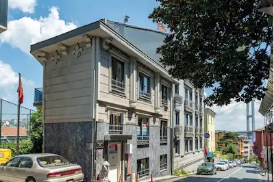 BEŞİKTAŞ MECİDİYE MAH. PALANGA CADDESİ'NDE SATILIK KOMPLE BİNA