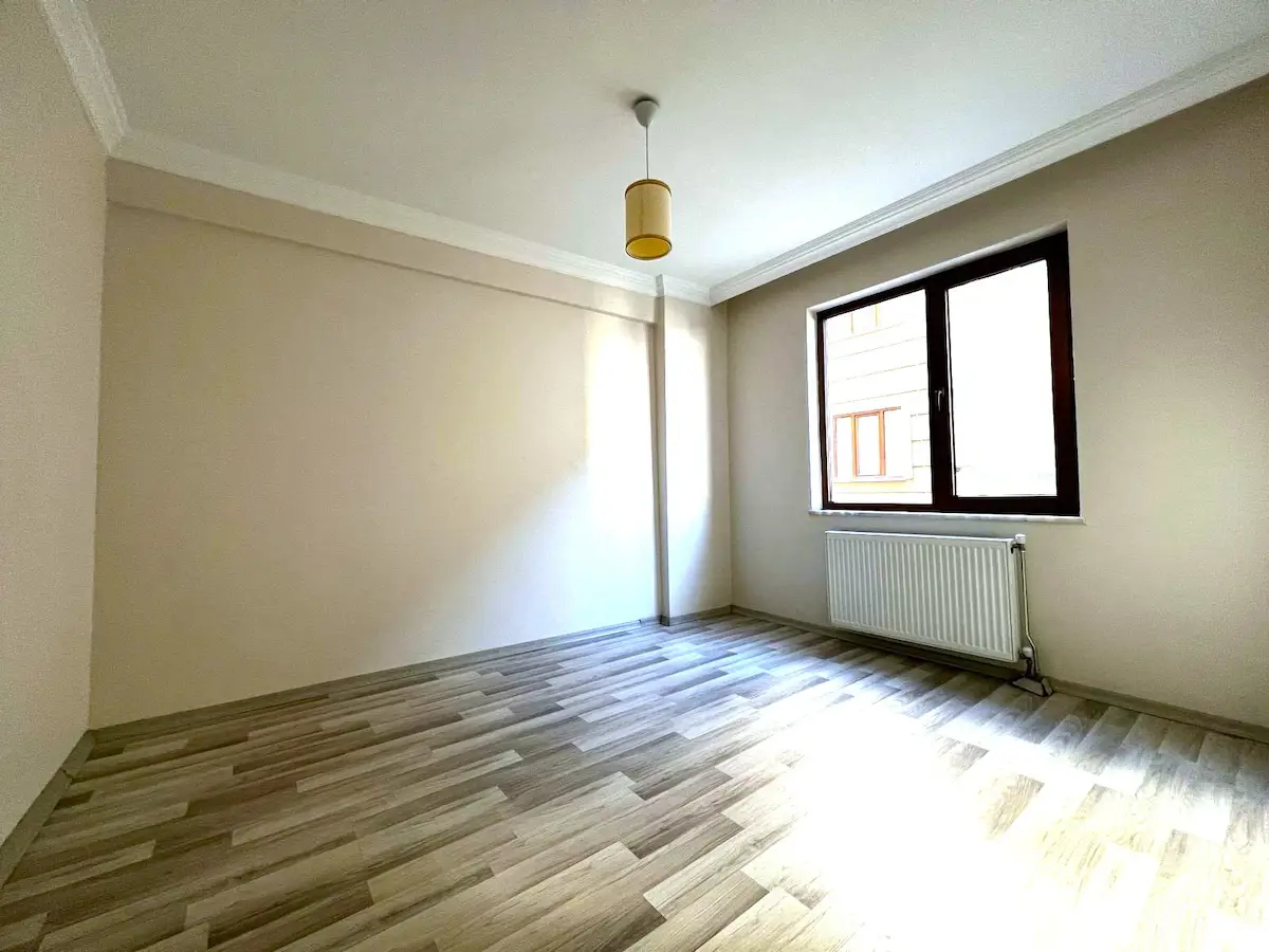 REMAX DOĞU OLGUNLAR MAH ANA CADDEYE SIFIR KİRALIK 3+1 DAİRE