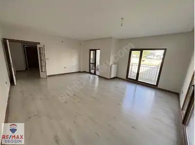 REMAX DEĞİŞİM MÜCAHİTTEN KİRALIK 3+1 TOKİ DAİRESİ