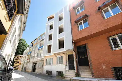 REMAX BEYAZ YEŞİL'DE SATILIK MÜSTAKİL BİNA 