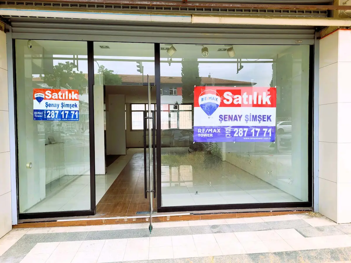 ÖVEÇLER KABİL CADDESİ ÜZERİNDE 150M2 BAKIMLI-DEPOLU DÜKKAN
