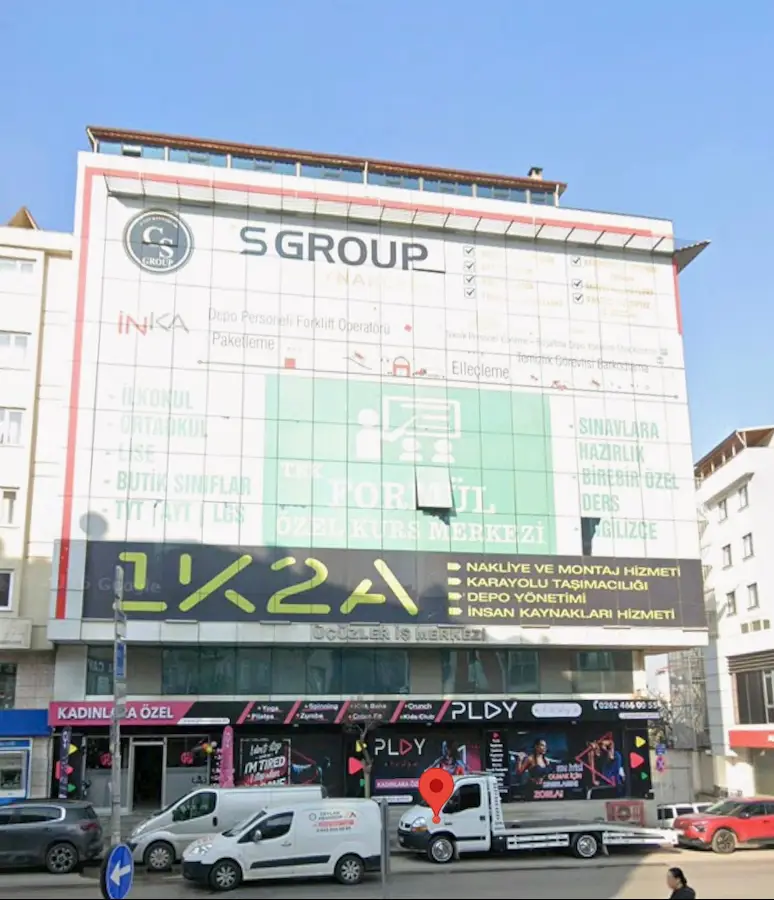 KOCAELI GEBZE AKSE SAPAĞINDA 250M² KIRALIK OFIS 