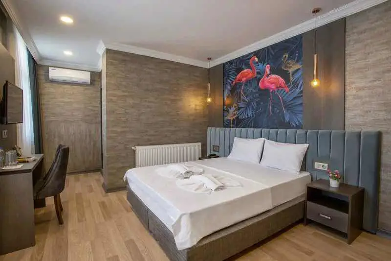 AVCILAR E-5 ÜSTÜ, MERKEZİ, DEVREN KİRALIK OTEL