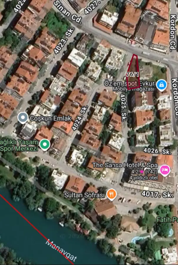 MANAVGAT YUKARI PAZACI MAHALLESİ'NDE SATILIK TİCARİ +KONUT ARSASI