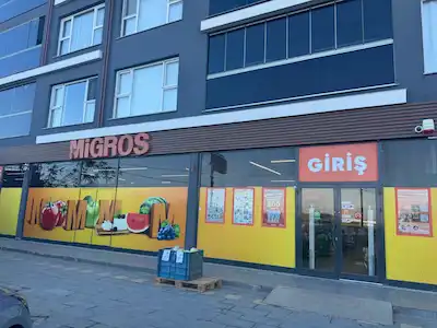 KURUMSAL MİGROS KİRACILI YENİ BİNADA TİCARİ SATILIK DÜKKAN