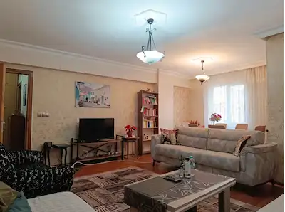 AVCILAR’DA 3+1 | 135 M² NET | BALKONLU | DOĞALGAZ KOMBİLİ | EŞYASIZ KİRALIK DAİRE