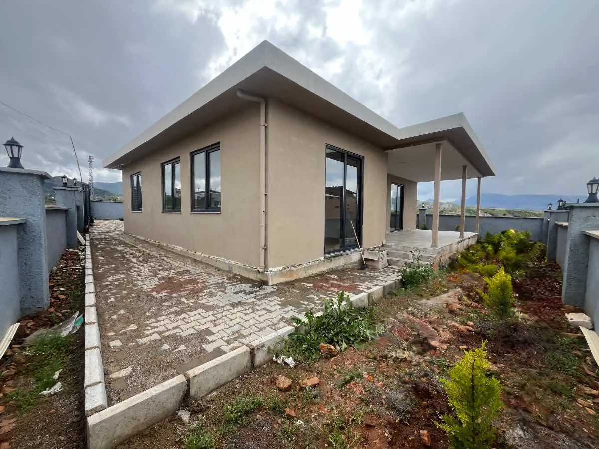REMAX EDE'DEN FATMALI BÖLGESİNDE SATILIK YENİ YAPI MÜSTAKİL EV