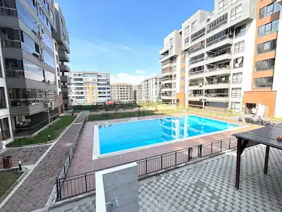 REMAX BEYAZ / NAİM SÜLEYMANOĞLU BULVARINDA KİRALIK 3+1