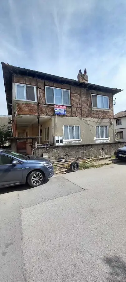 SAKARYA ADAPAZARI’NDA  KOMPLE SATILIK MÜSTAKİL EV | DOĞALGAZ KOMBİ, BALKON, 2 WC