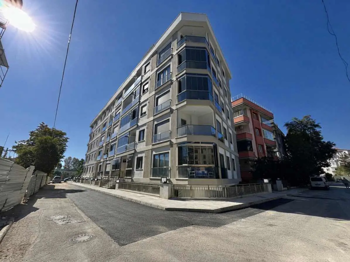 Property image 8