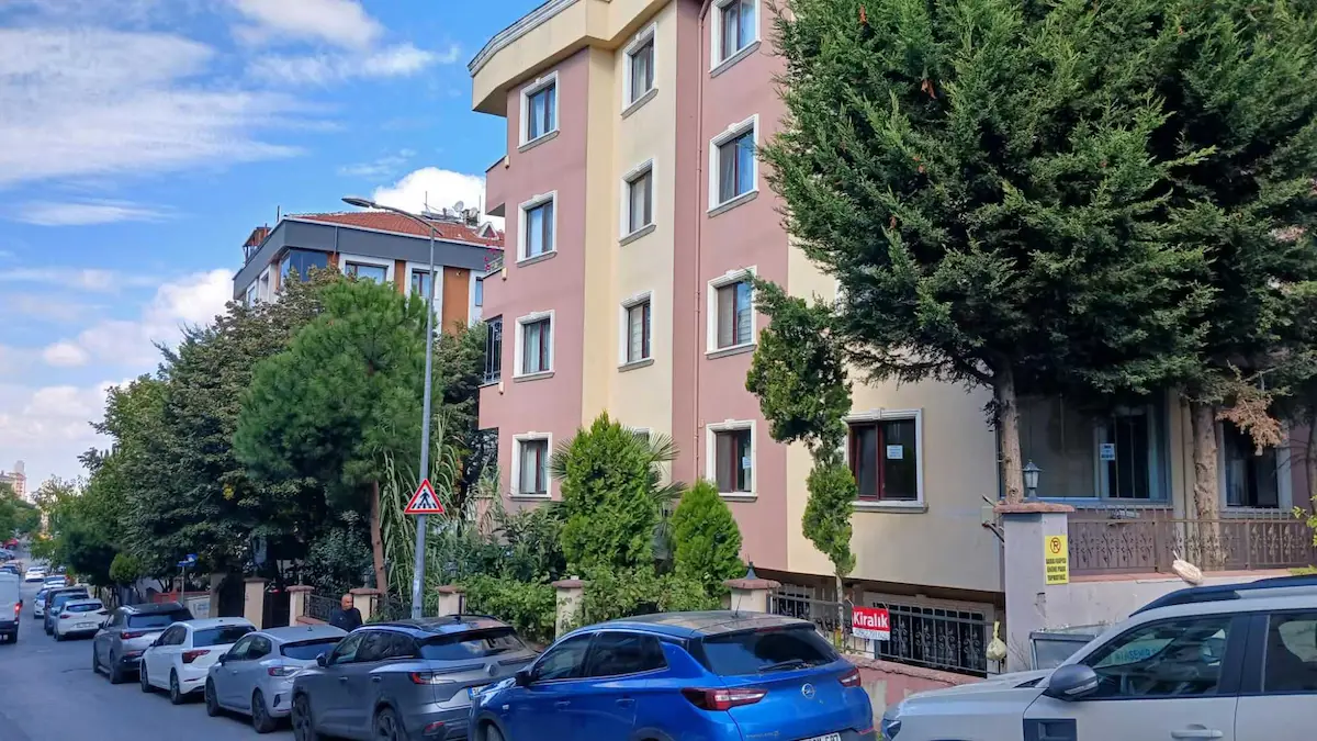 YEDİTEPE ÜNİVERSİTESİ 5 DK. BAHÇE KULLANIMLI SATILIK 2+1 DAİRE